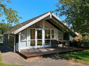 Scenic Holiday Home in Esbjerg Amidst Nature